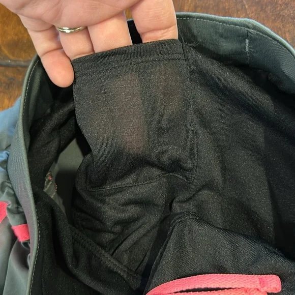 Under Armour Women’s Running/Workout Shorts NWT - Picture 6 of 10